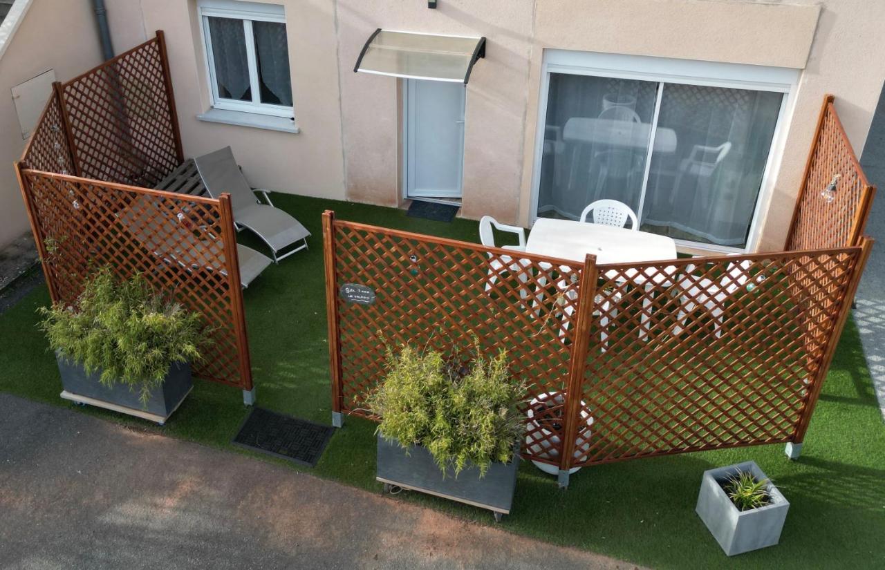 Ferienwohnung Le Valadin Valady Exterior foto